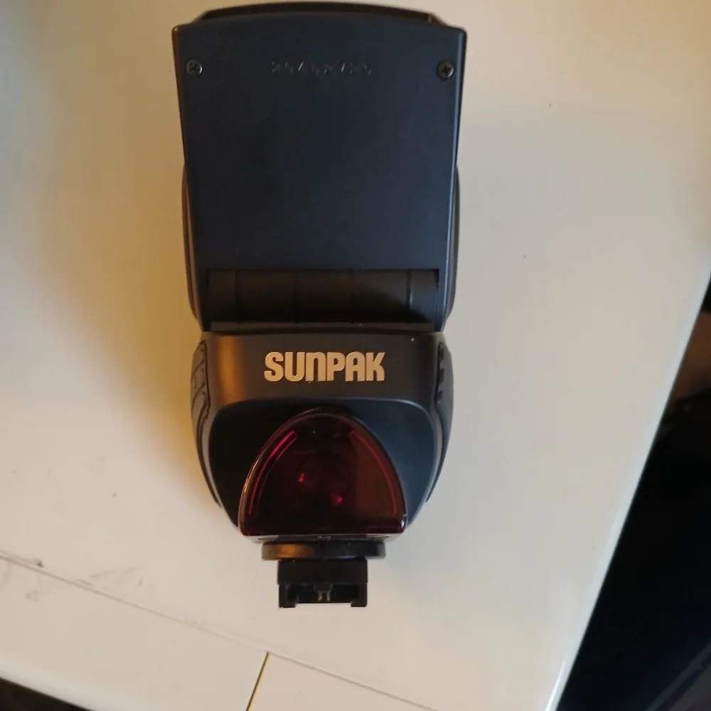 Sunpak PZ40X Power Zoom Flash for Minolta Digital Cameras -